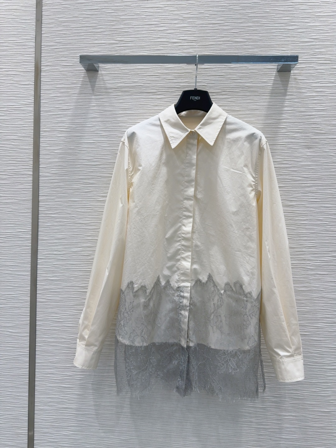 “High-Fashion White Dress: P624 Classic Series for All Sizes, Easy to Wear and Stylish” - 图片 1