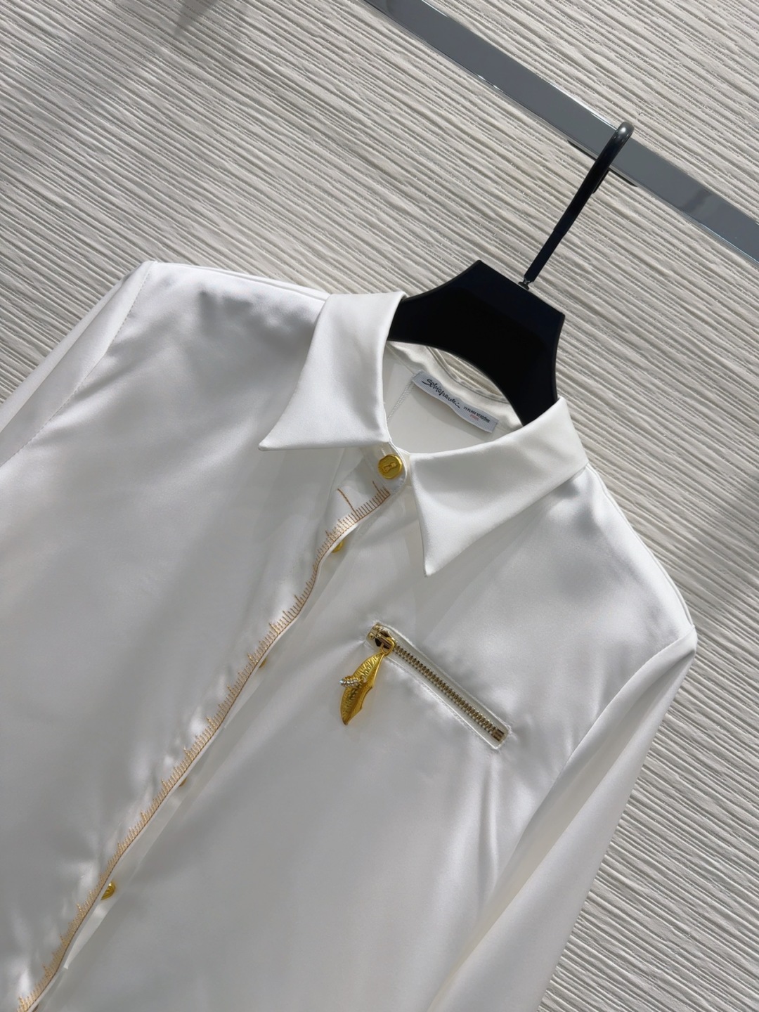 “2025FW Schiaparelli Silk Shirt Women’s Suit: Classic, Stylish, Easy to Handle, Fashionable, Age-Defying, Leisure Girls” - 图片 2