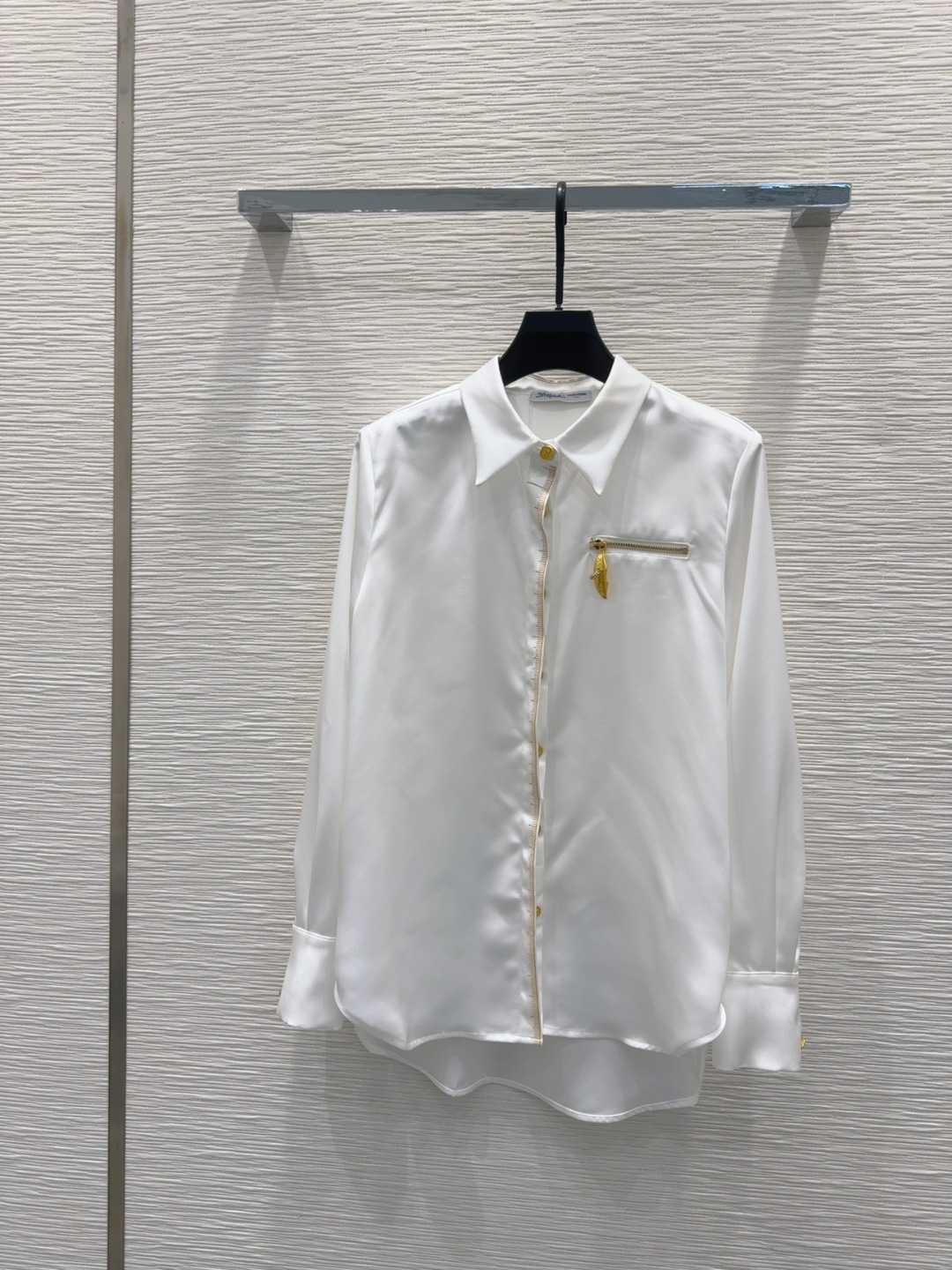 “2025FW Schiaparelli Silk Shirt Women’s Suit: Classic, Stylish, Easy to Handle, Fashionable, Age-Defying, Leisure Girls” - 图片 1
