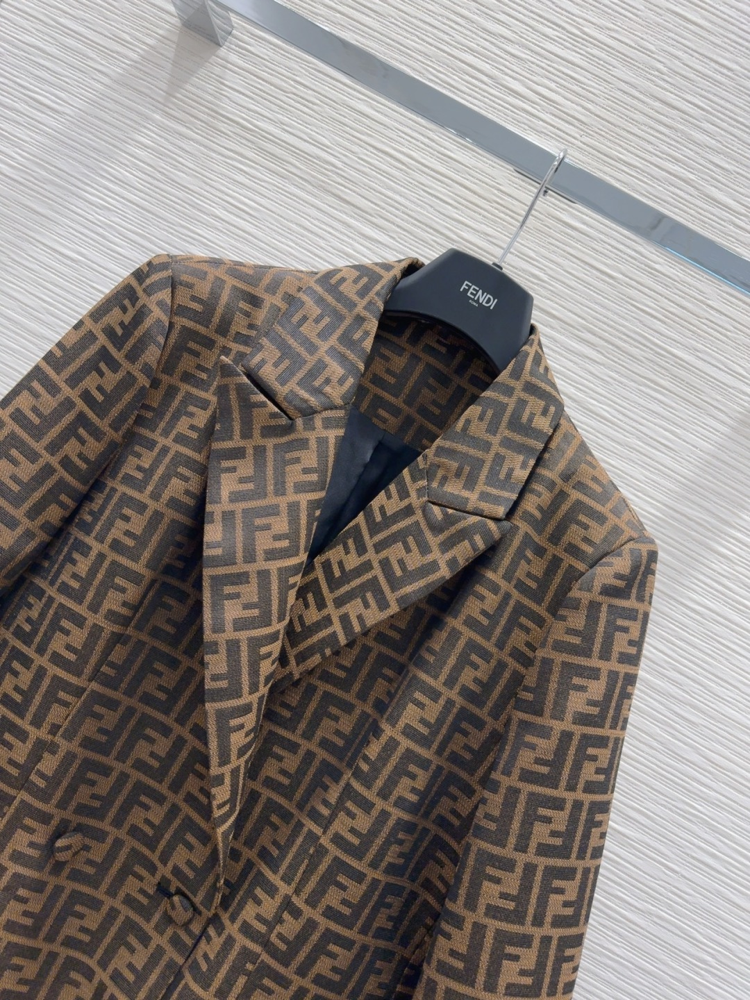 “3D Cut-off Wrapper for Stylish, Elegant Girl: SML Collection” - 图片 2