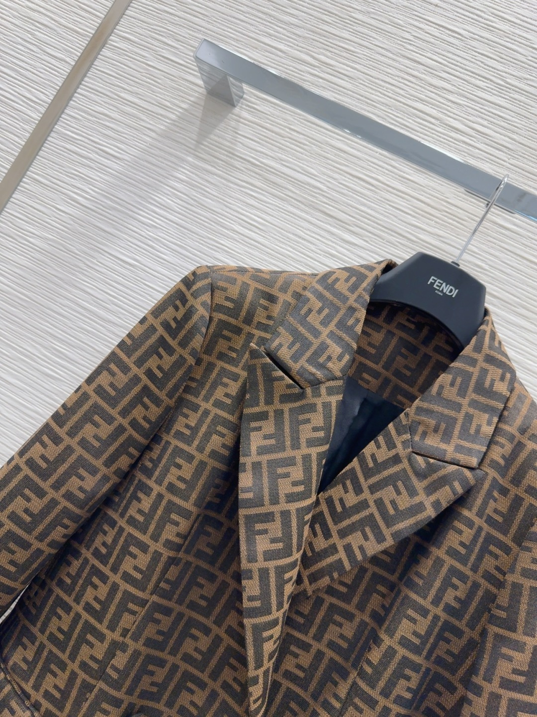 “3D Cut-off Wrapper for Stylish, Elegant Girl: SML Collection” - 图片 3