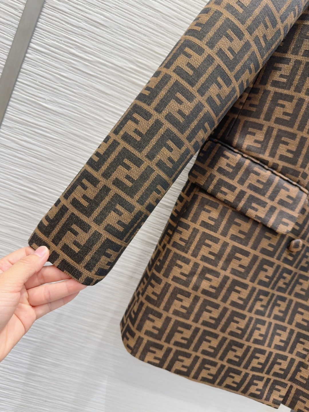 “3D Cut-off Wrapper for Stylish, Elegant Girl: SML Collection” - 图片 6