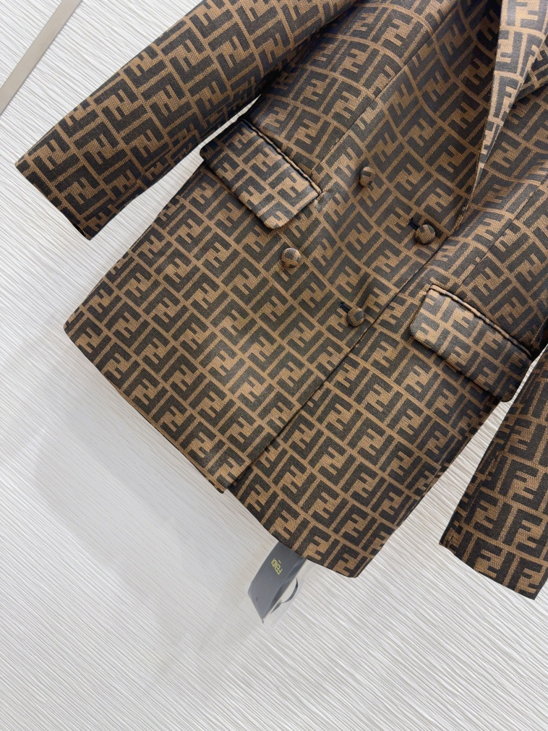 “3D Cut-off Wrapper for Stylish, Elegant Girl: SML Collection” - 图片 4