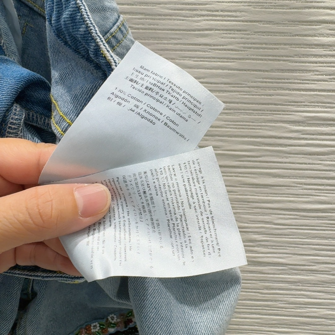 “2025 FW Women’s Nostalgia Cowboy Outfits: Hand-Nailed Beads, Vintage-Inspired, High-Value, Clean Cotton” - 图片 8
