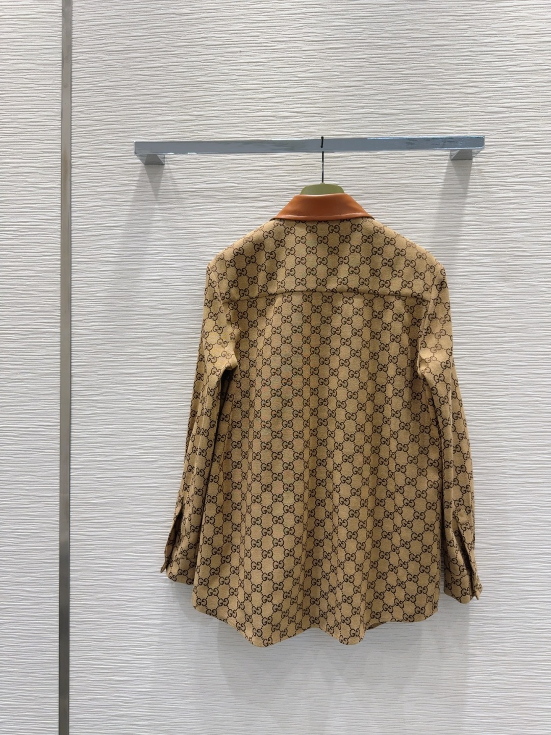 “High-Intensity Gucci 2025FW Women’s Suit: Original Design and Advanced Handicraft Series” - 图片 9