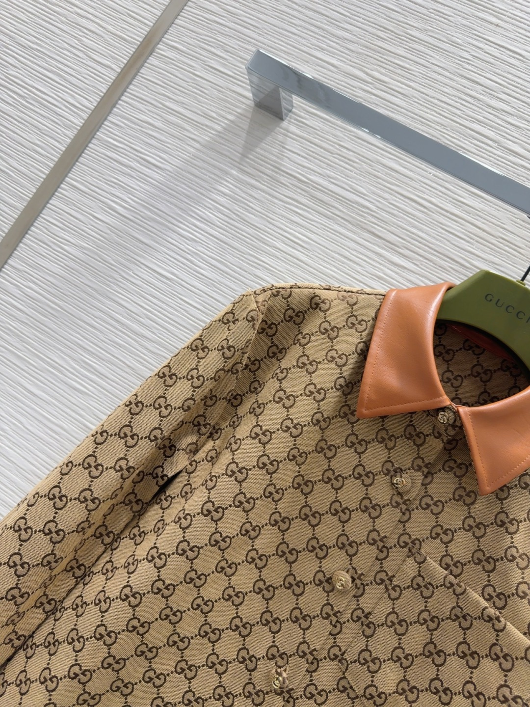 “High-Intensity Gucci 2025FW Women’s Suit: Original Design and Advanced Handicraft Series” - 图片 3