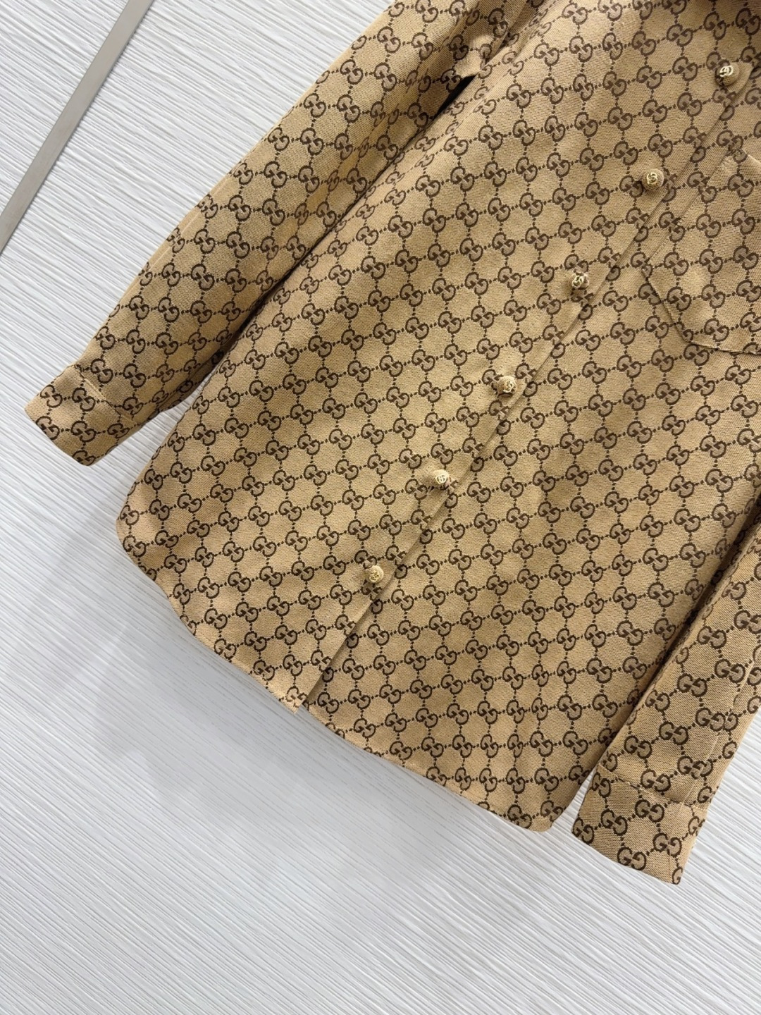 “High-Intensity Gucci 2025FW Women’s Suit: Original Design and Advanced Handicraft Series” - 图片 5