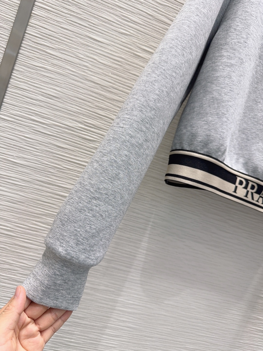Prada Women's Grey Cropped Hoodie - Stylish and Comfortable 2025 Collection 7 cmp i1755767796264 7964 0 5