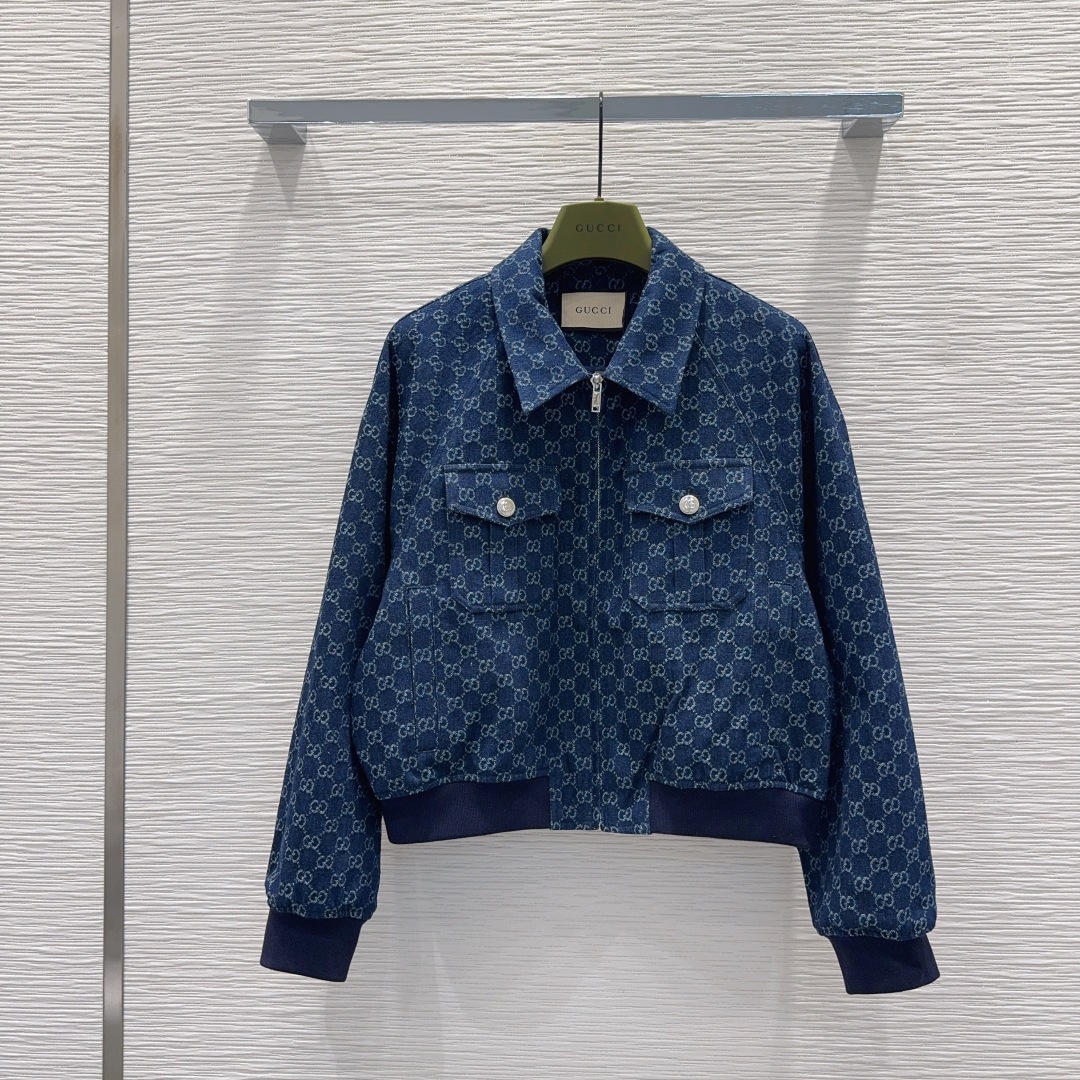 Gucci 2025FW Jacquard Denim Jacket With Pockets, Ribbed Cuffs, and Zip Closure 2 cmp i1756298807962 6614 0 0