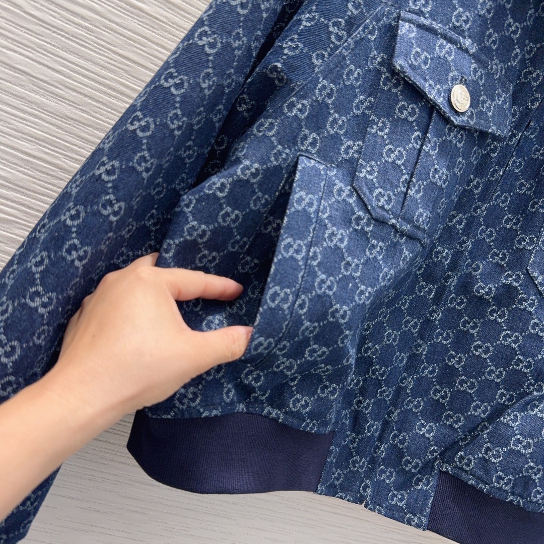 Gucci 2025FW Jacquard Denim Jacket With Pockets, Ribbed Cuffs, and Zip Closure 6 cmp i1756298807963 4470 0 4