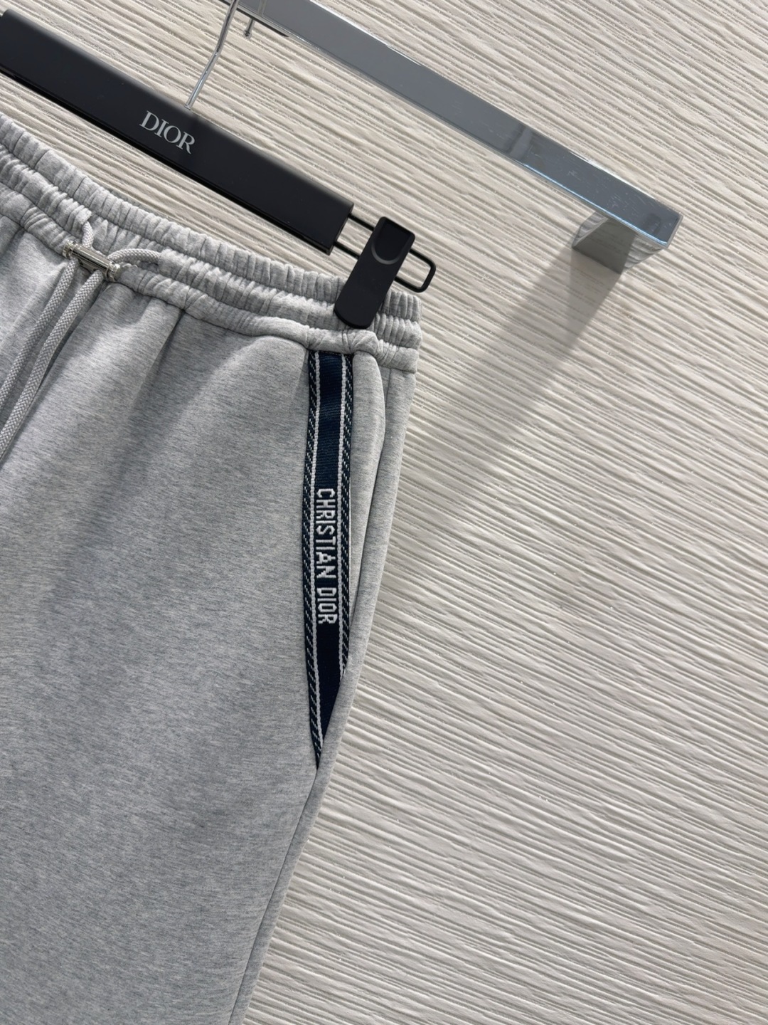Dior 2025FW Women's Gray Tracksuit, Elegant and Fashionable, Wardrobe Essential 5 cmp i1756637972382 3379 0 8