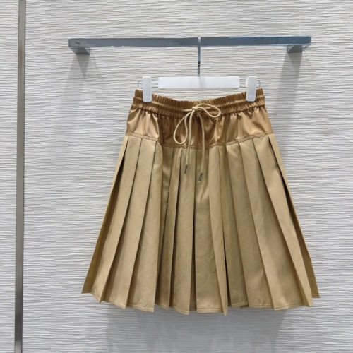 Moncler 2025FW Pleated Mini Skirt - Elegant & Versatile for Everyday Wear 1 Moncler 2025FW Pleated Mini Skirt - Elegant & Versatile for Everyday Wear