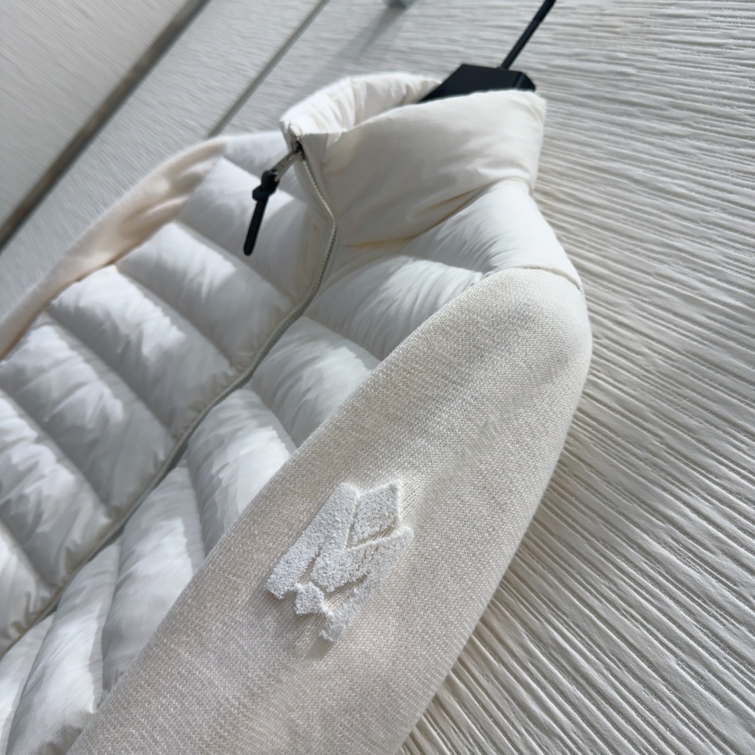 🛍️ MACKAG*E 👑2025FW新款羽绒服 90%鸭绒+10%羽毛 袖子30%羊毛 整体保暖效果拉