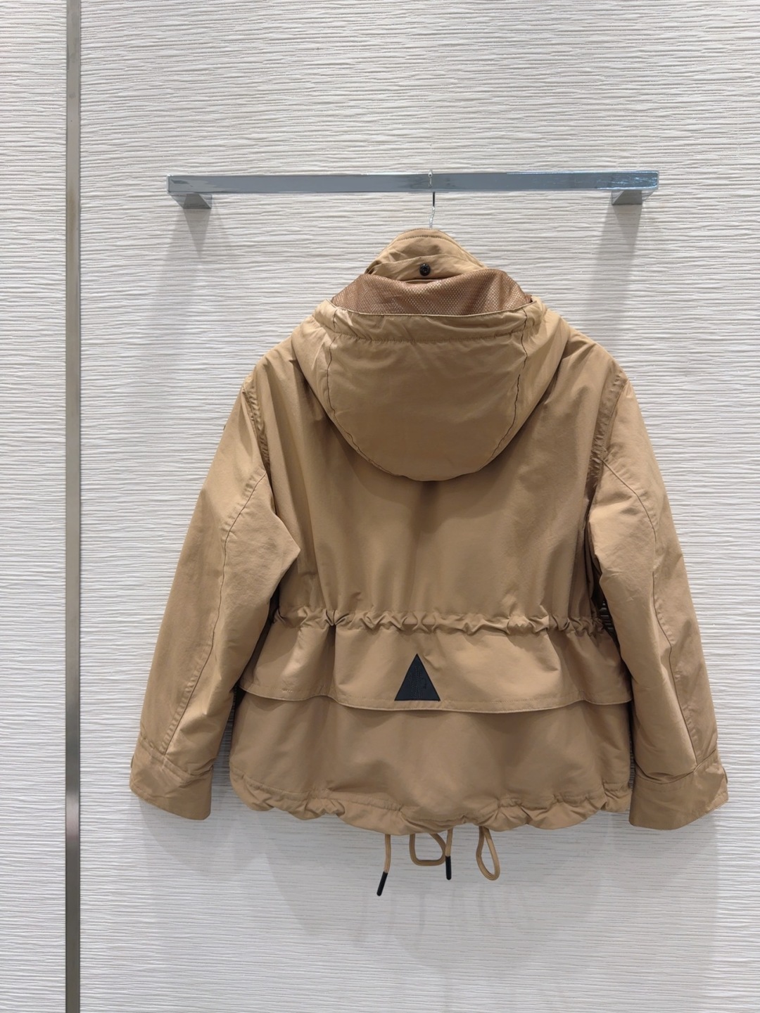 🛍️Moncle*r👑2025FW新款羽绒外套 【90％鹅绒 充绒量26克】低调又高级 经典造型 定位剪