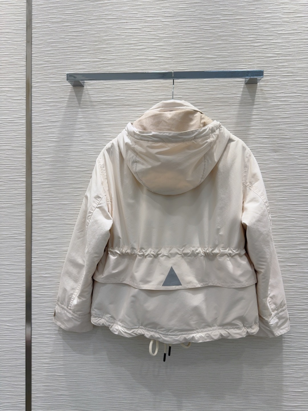 🛍️Moncle*r👑2025FW新款羽绒外套 【90％鹅绒 充绒量26克】低调又高级 经典造型 定位剪