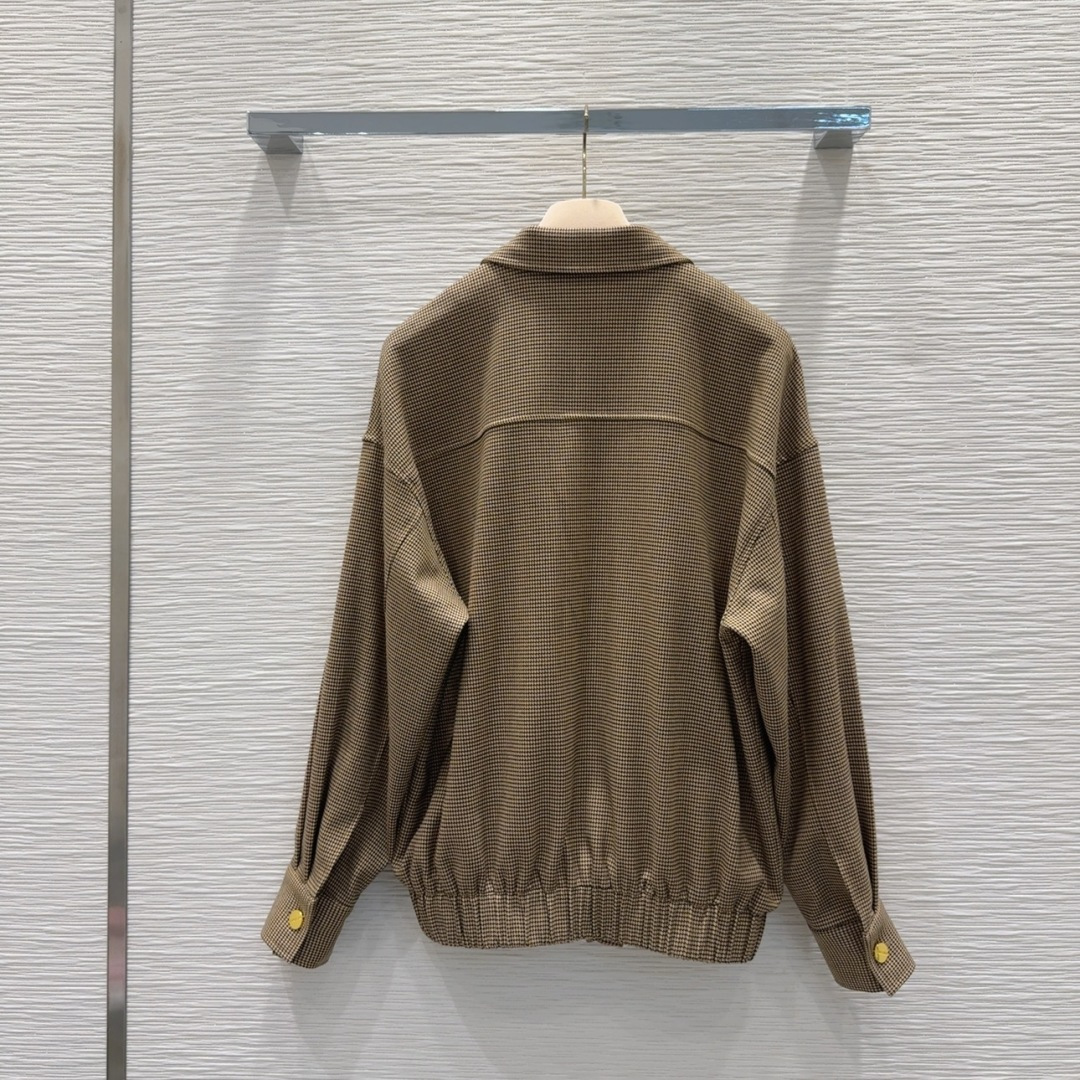 🛍️Miu Mi*👑 2025FW新款套装 出货即爆单 定制进口密度进口面料 特殊材质有肌理感 每个小细