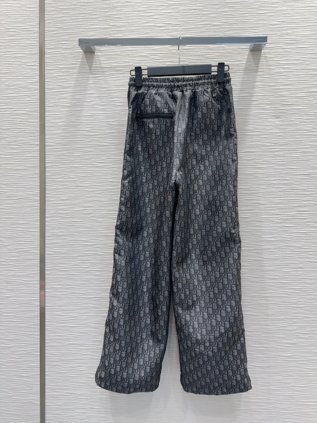 🛍️Christian Dio* 👑2025FW新款长裤 印花面料 经典又有型 各种都能完美驾驭～高级成