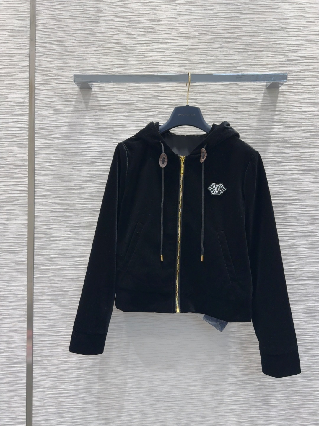 🛍️Louis Vuitto*👑2025FW新款 人人都能驾驭的丝绒套装。高密度时髦休闲风 Vintag