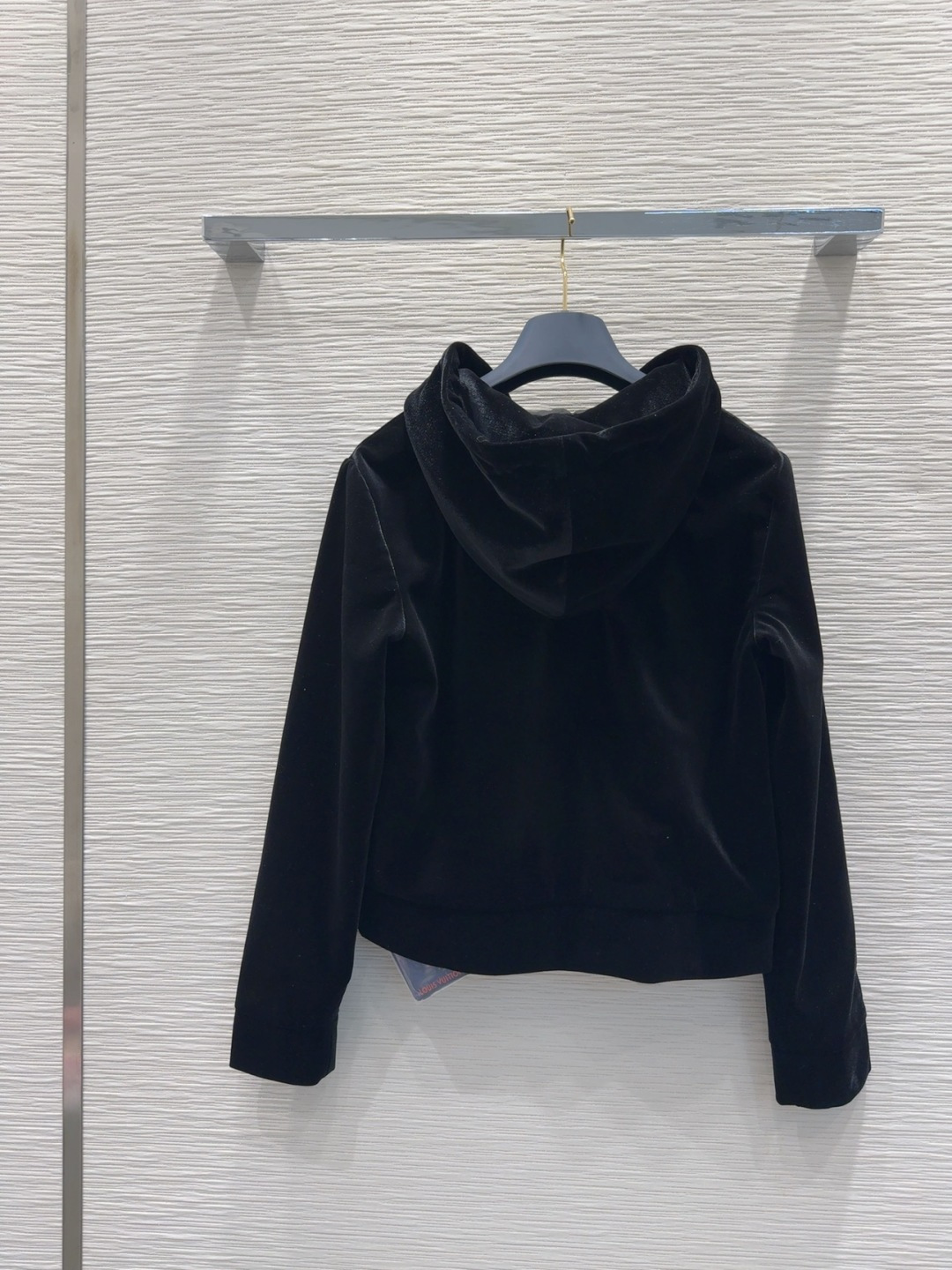 🛍️Louis Vuitto*👑2025FW新款 人人都能驾驭的丝绒套装。高密度时髦休闲风 Vintag