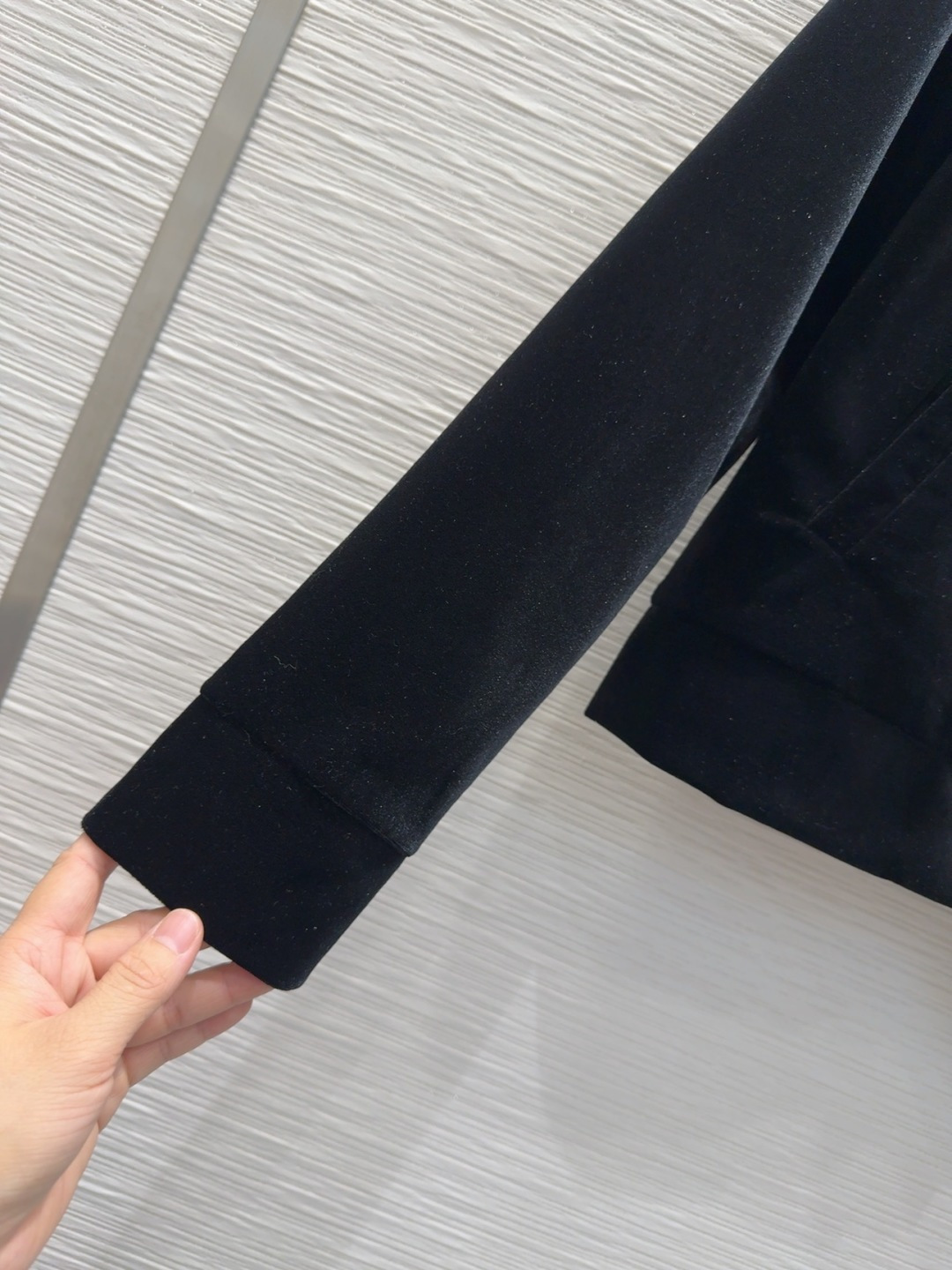 🛍️Louis Vuitto*👑2025FW新款 人人都能驾驭的丝绒套装。高密度时髦休闲风 Vintag