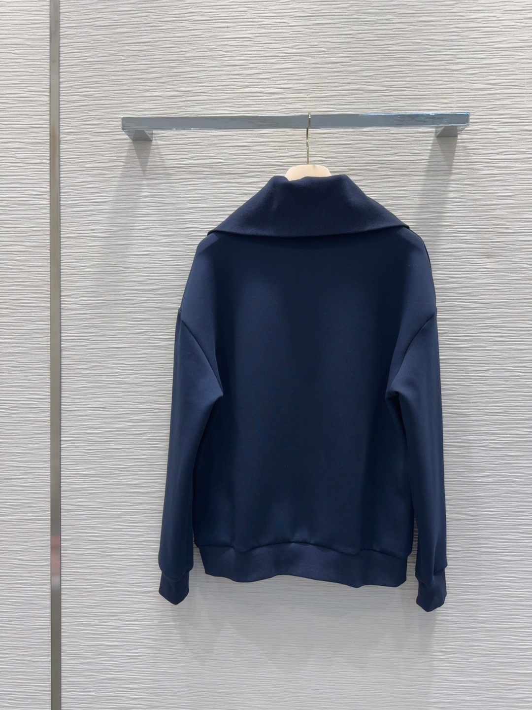 🛍️Miu Mi*👑 2025FW新款套装 上身显瘦又提升时髦度，复古优雅气质单品。衣橱必备！做工品质看