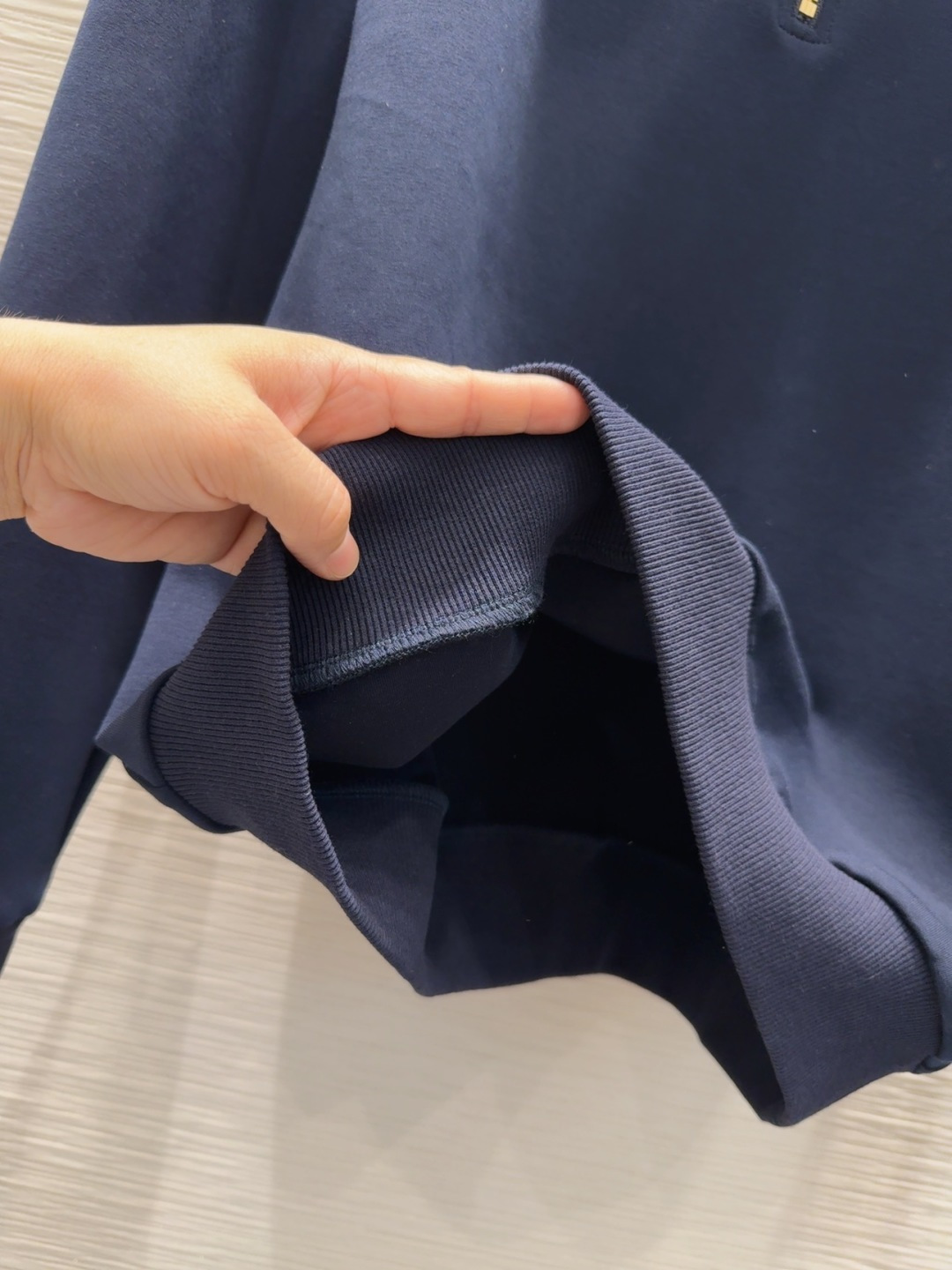 🛍️Miu Mi*👑 2025FW新款套装 上身显瘦又提升时髦度，复古优雅气质单品。衣橱必备！做工品质看