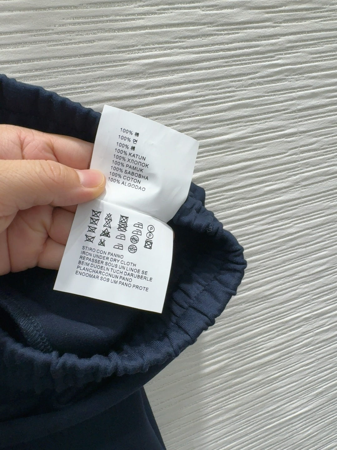 🛍️Miu Mi*👑 2025FW新款套装 上身显瘦又提升时髦度，复古优雅气质单品。衣橱必备！做工品质看