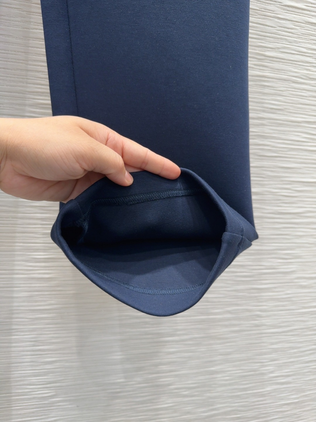 🛍️Miu Mi*👑 2025FW新款套装 上身显瘦又提升时髦度，复古优雅气质单品。衣橱必备！做工品质看