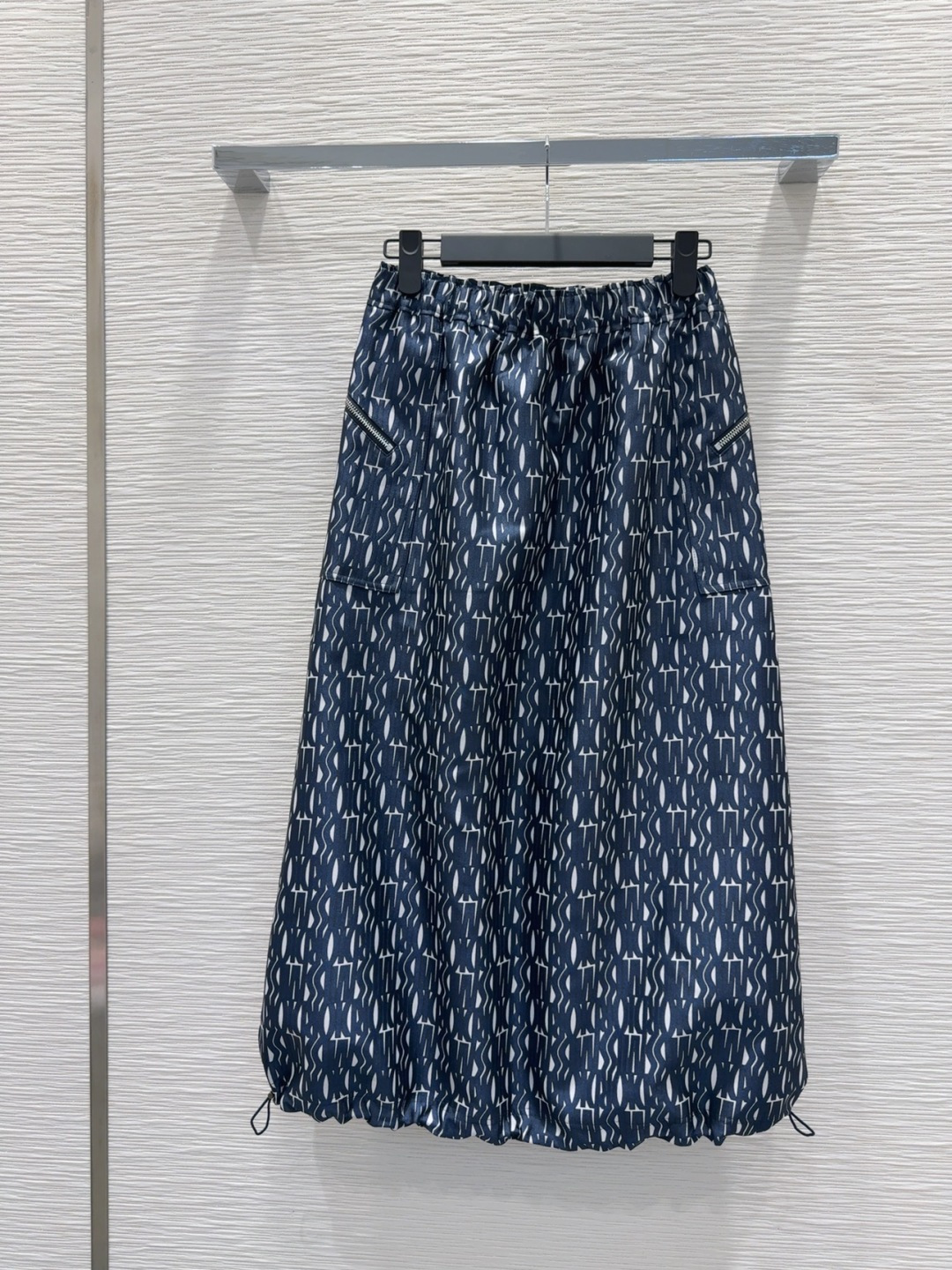 🛍️Christian Dio* 👑2025FW爆款推荐半裙 印花面料 经典又有型 各种都能完美驾驭～高