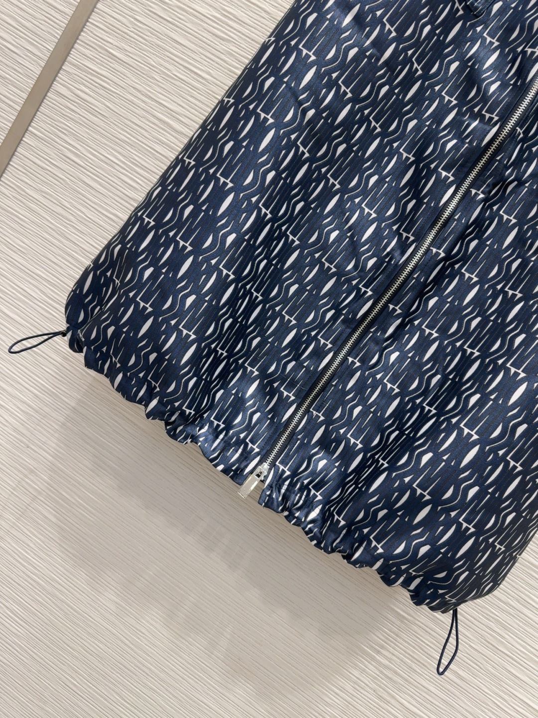 🛍️Christian Dio* 👑2025FW爆款推荐半裙 印花面料 经典又有型 各种都能完美驾驭～高