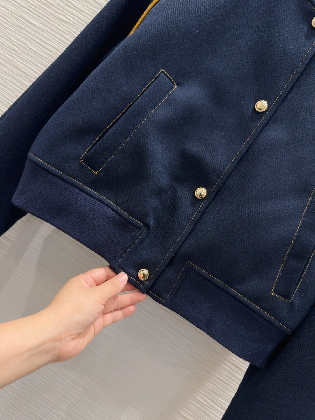 🛍️Miu Mi* 👑2025FW新款时尚外套 经典又有型 自带气场 面料质感很奈斯 时髦又高级 颜色超