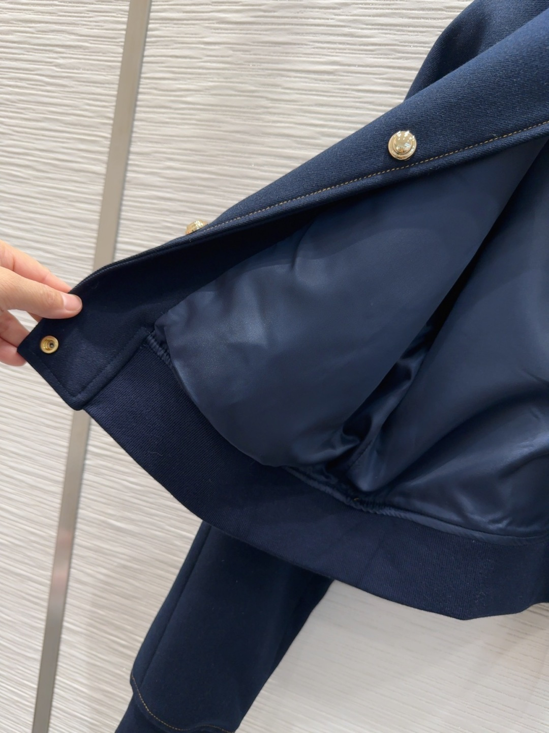 🛍️Miu Mi* 👑2025FW新款时尚外套 经典又有型 自带气场 面料质感很奈斯 时髦又高级 颜色超