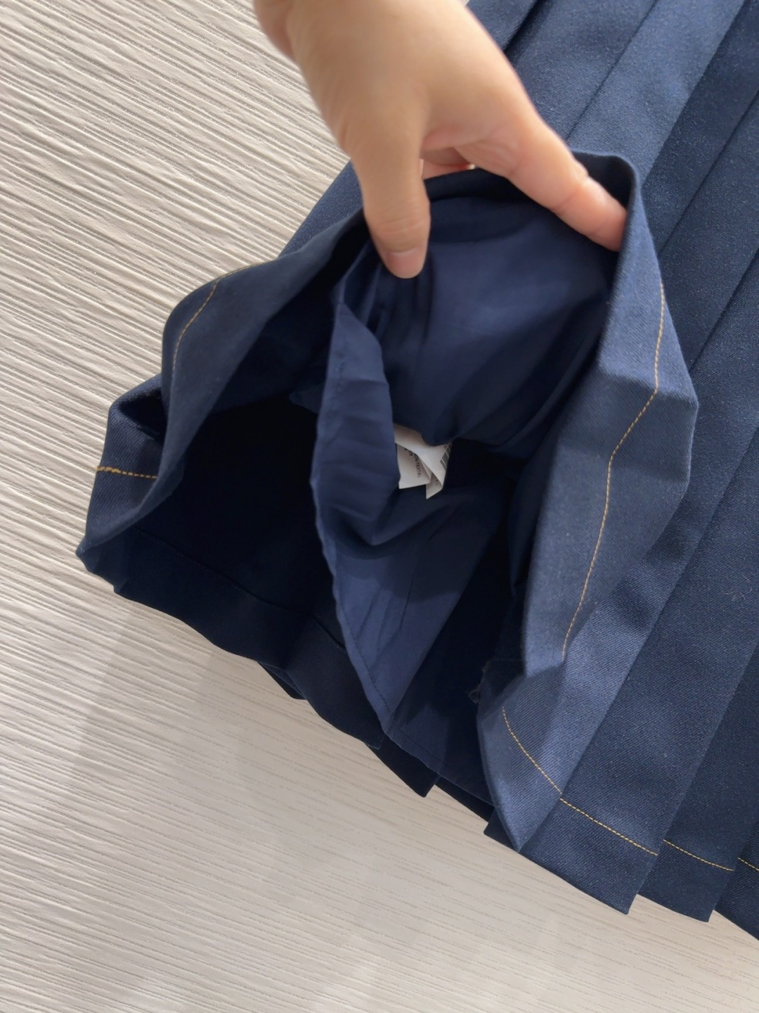 🛍️ Miu Mi* 👑2025FW新款百褶半裙 质感十足 优雅气质设计 日常OL都OK 一款具有独特魅