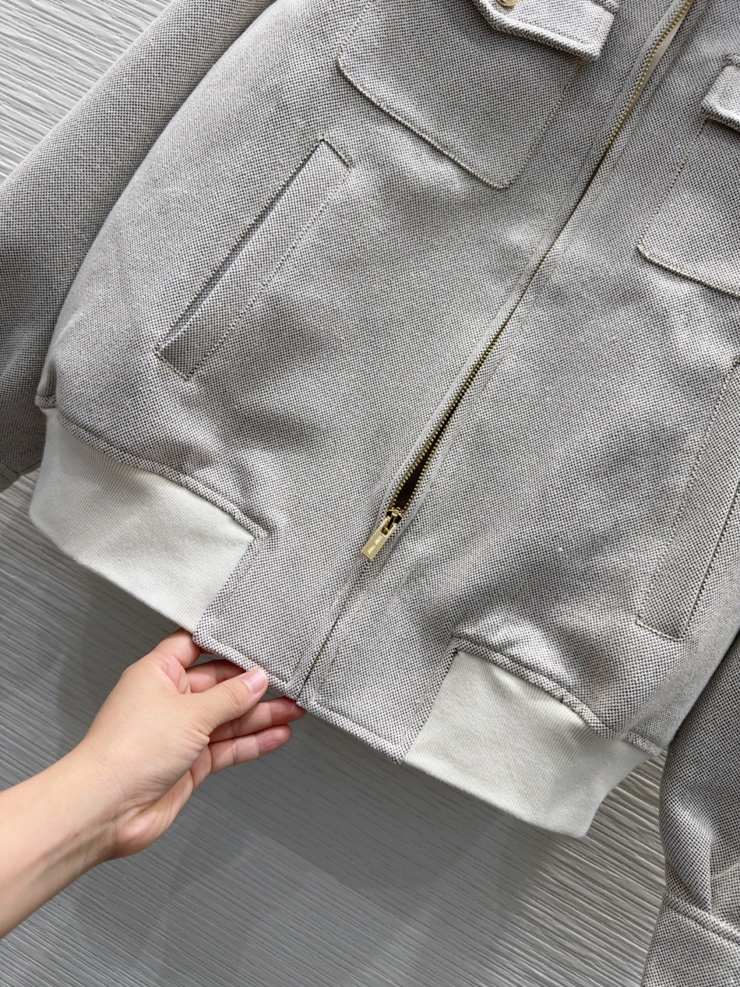 🛍️Miu Mi* 👑2025FW新款时尚外套 经典又有型 自带气场 面料质感很奈斯 时髦又高级 颜色超