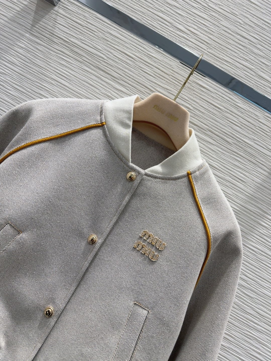 🛍️Miu Mi* 👑2025FW新款时尚外套 经典又有型 自带气场 面料质感很奈斯 时髦又高级 颜色超