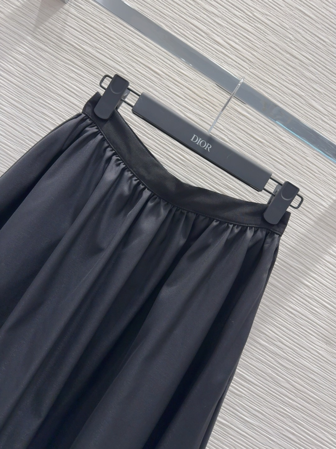 🛍️ Christian Dio* 👑2025FW新款半裙 又一款时尚达人的心头好！细节精致 每一件到手