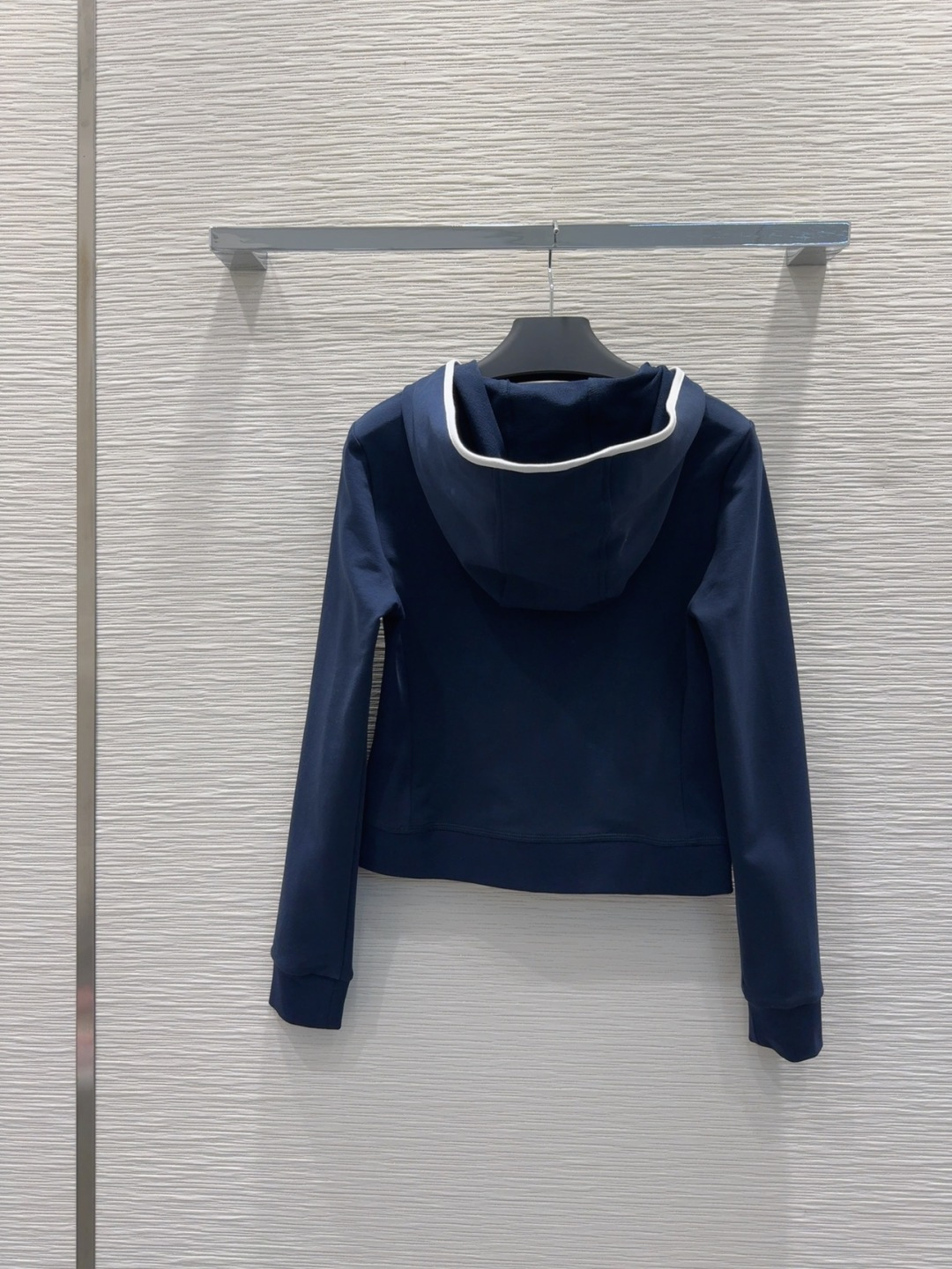 🛍️Prad*👑 2025FW新款套装 上身显瘦又提升时髦度，复古优雅气质单品。衣橱必备！做工品质看细节