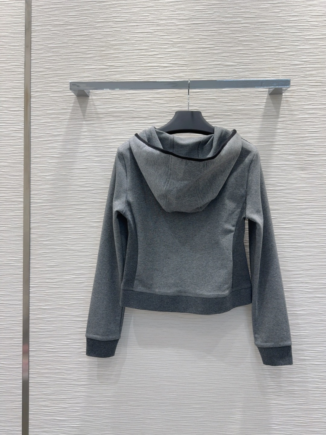 🛍️Prad*👑 2025FW新款套装 上身显瘦又提升时髦度，复古优雅气质单品。衣橱必备！做工品质看细节