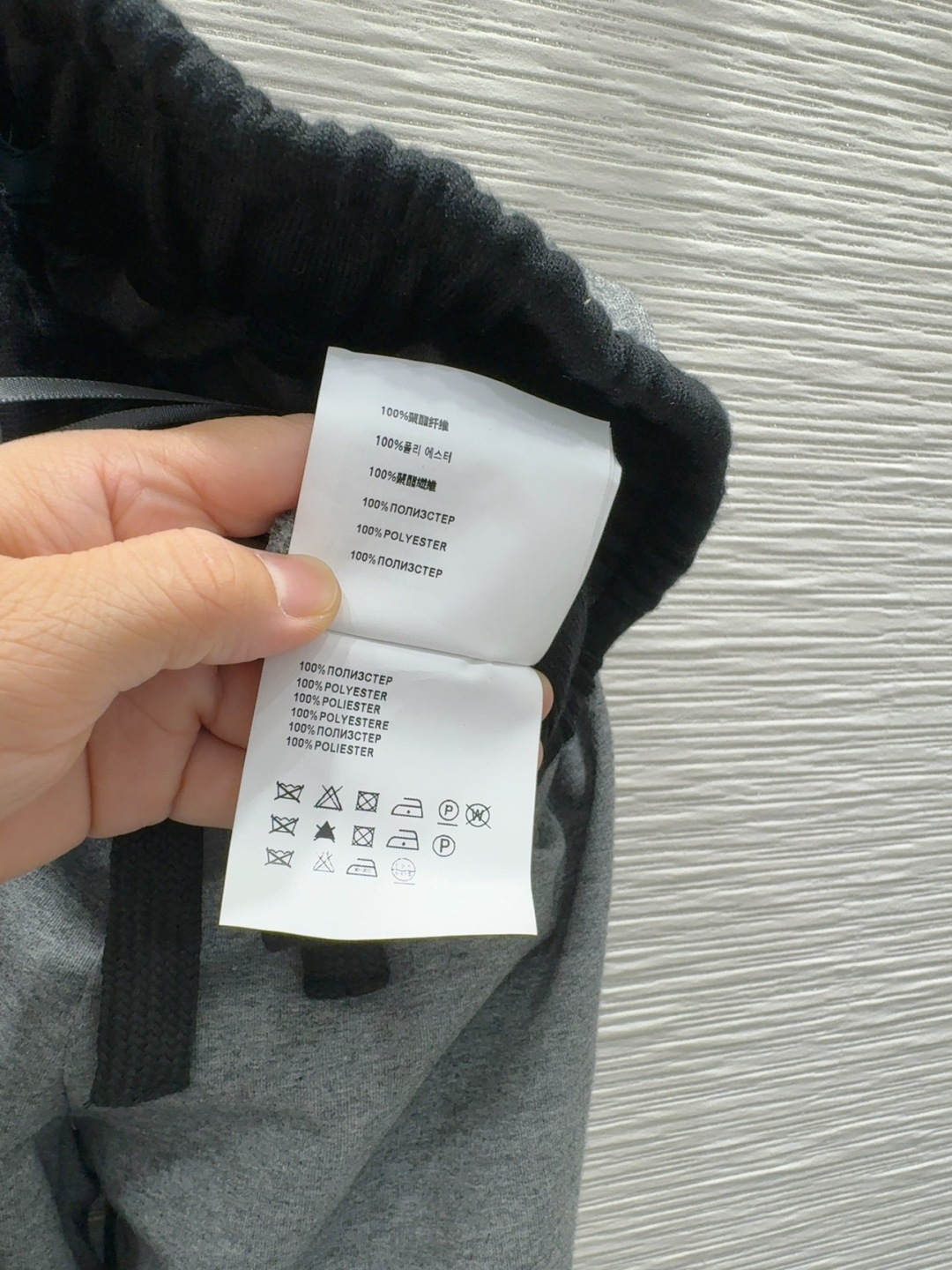 🛍️Prad*👑 2025FW新款套装 上身显瘦又提升时髦度，复古优雅气质单品。衣橱必备！做工品质看细节