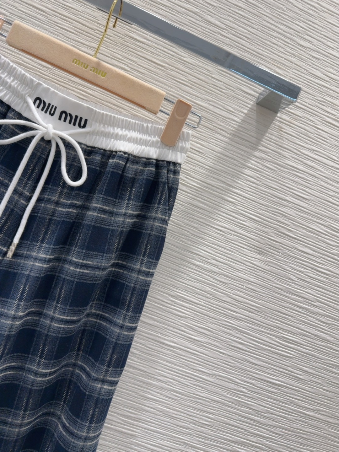 🛍️Miu Mi*👑2025FW新款 阔腿长裤 时髦好穿度爆棚的行走的休闲裤 风格百搭 高级定制 轻薄舒