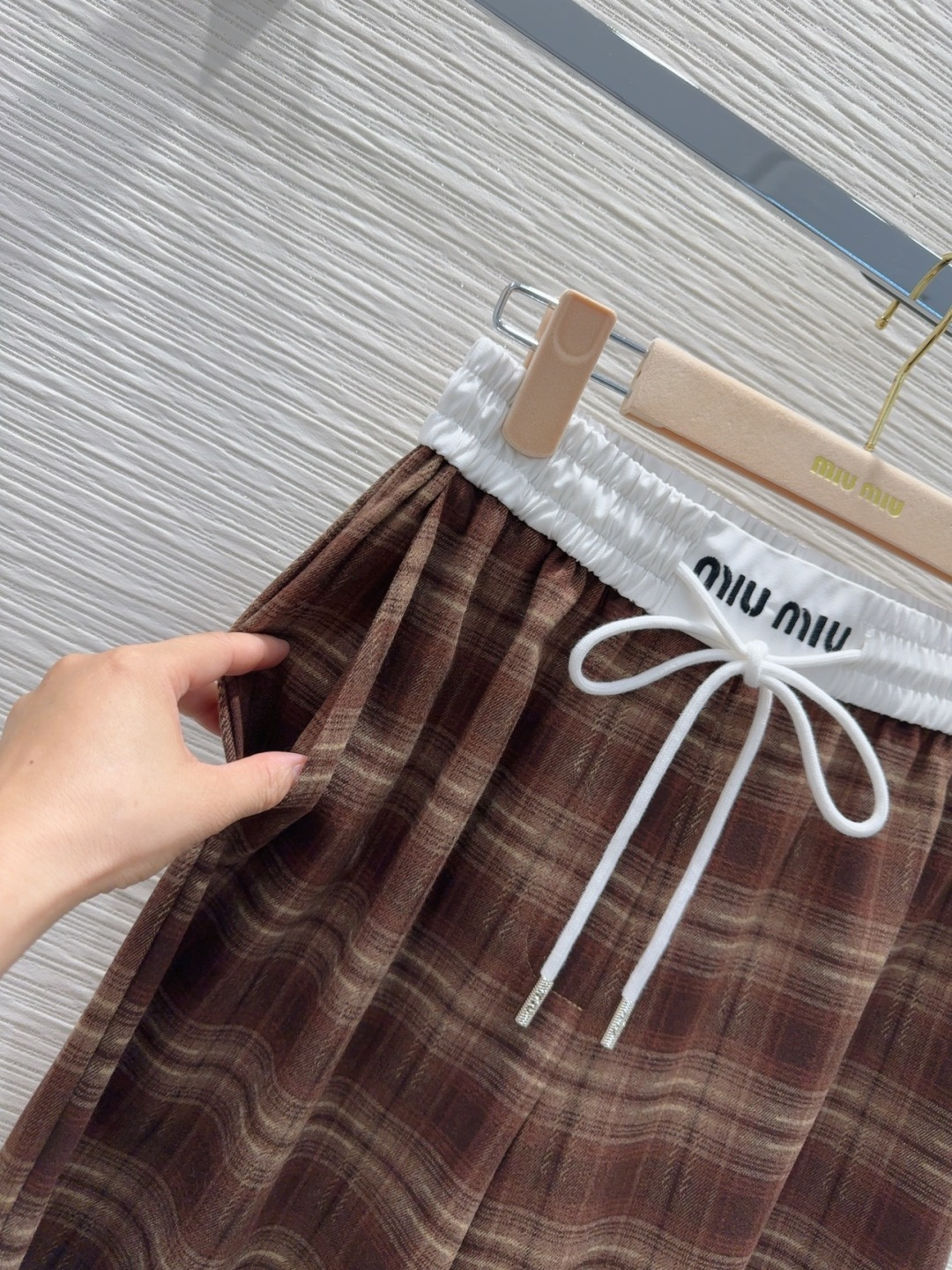 🛍️Miu Mi*👑2025FW新款 阔腿长裤 时髦好穿度爆棚的行走的休闲裤 风格百搭 高级定制 轻薄舒