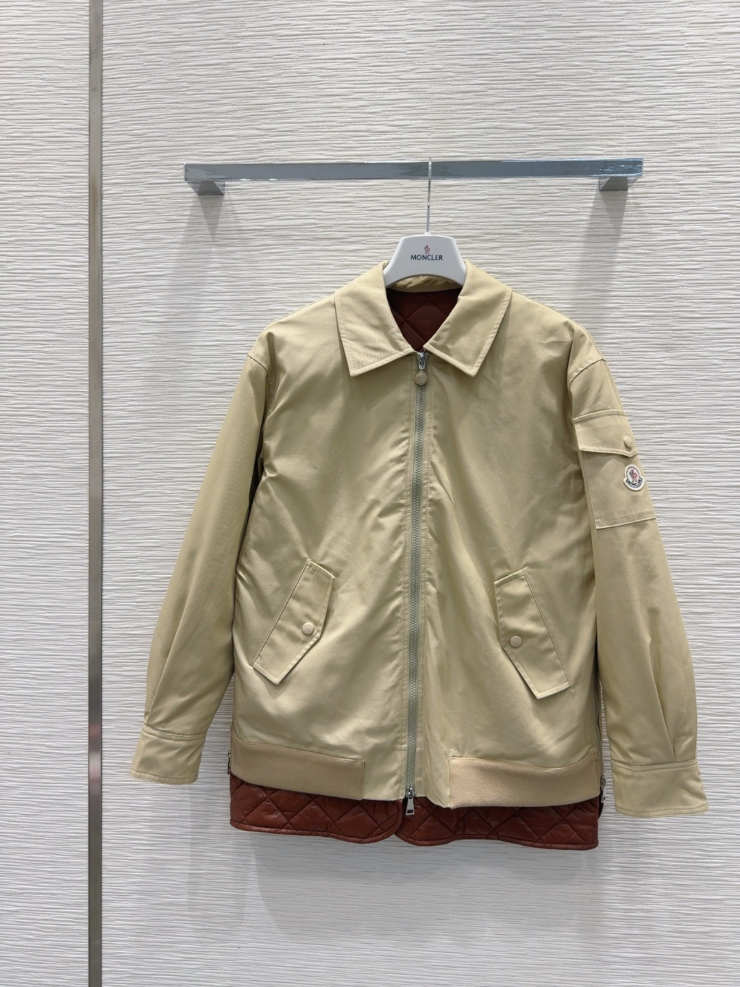 🛍️Moncle*👑2025FW新款外套 舒适百搭 贸易公司订单货！原单渠道货 好搭配 不可多得的一款！