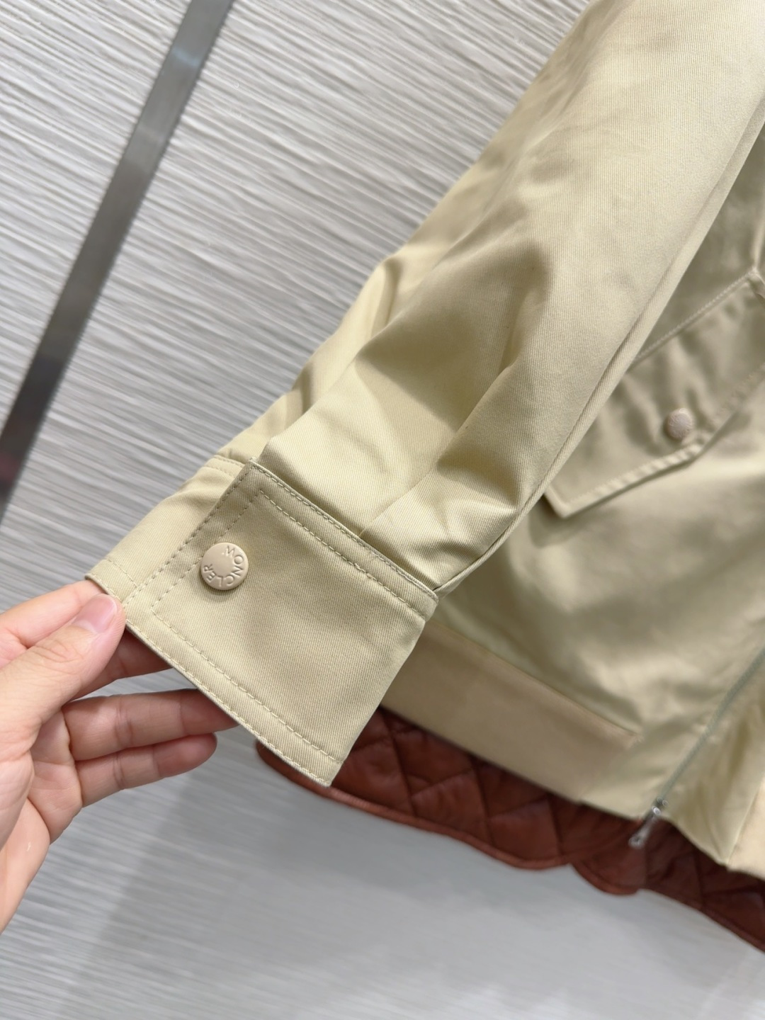 🛍️Moncle*👑2025FW新款外套 舒适百搭 贸易公司订单货！原单渠道货 好搭配 不可多得的一款！