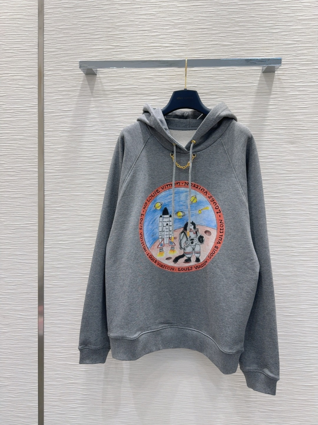 🛍️Louis Vuitto*👑2025FW新款 爆款来袭 人人都能驾驭INS风懒人卫衣 时髦运动风，贴