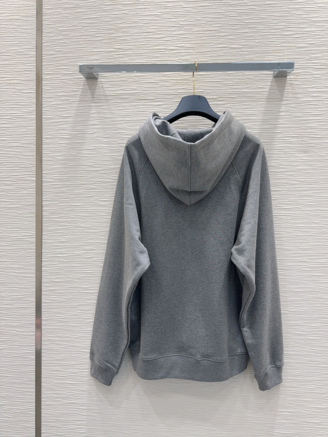 🛍️Louis Vuitto*👑2025FW新款 爆款来袭 人人都能驾驭INS风懒人卫衣 时髦运动风，贴