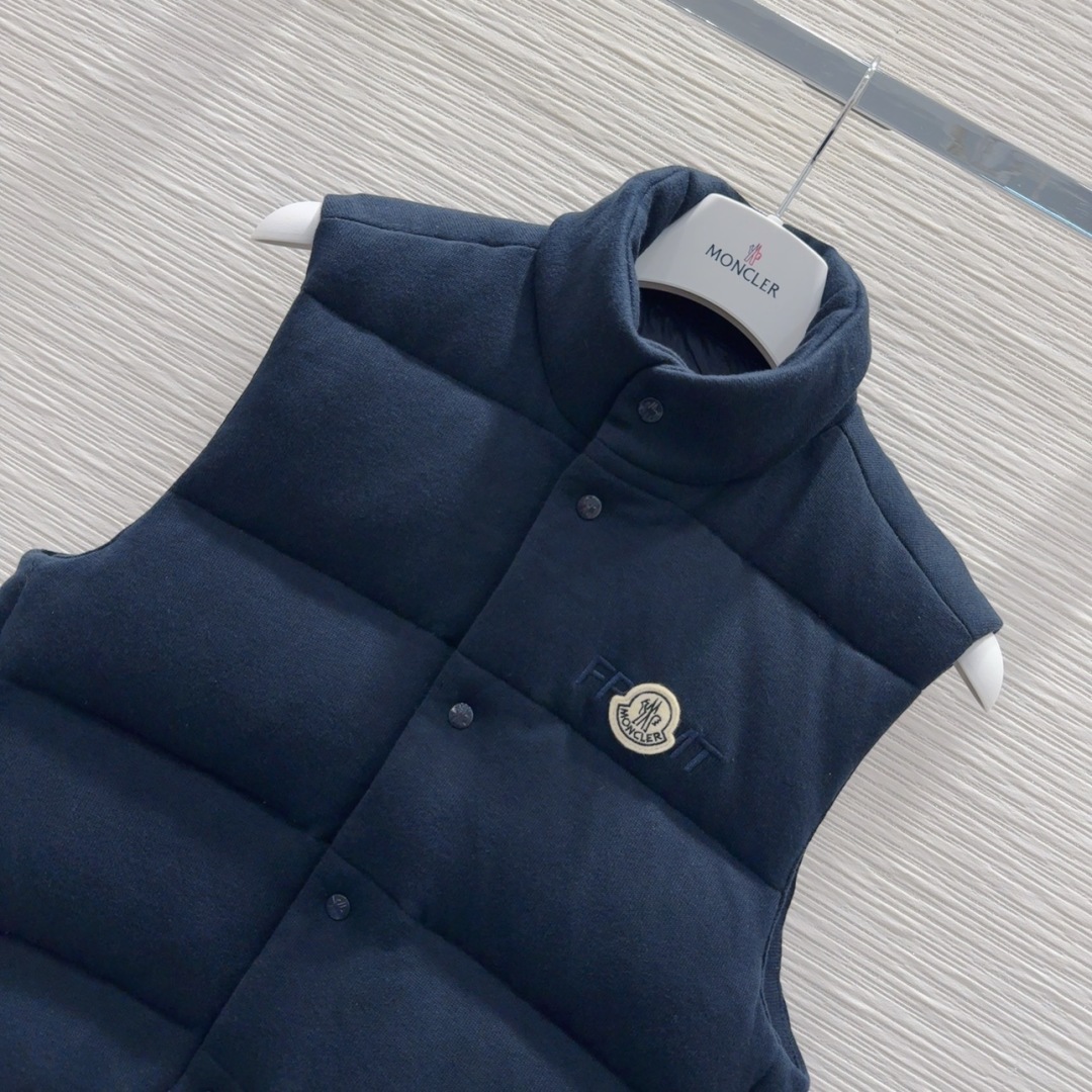 🛍️Moncle*r👑2025FW新款羽绒马甲 男女同款 【50针织羊毛 鹅绒填充 充绒量50克】 低调