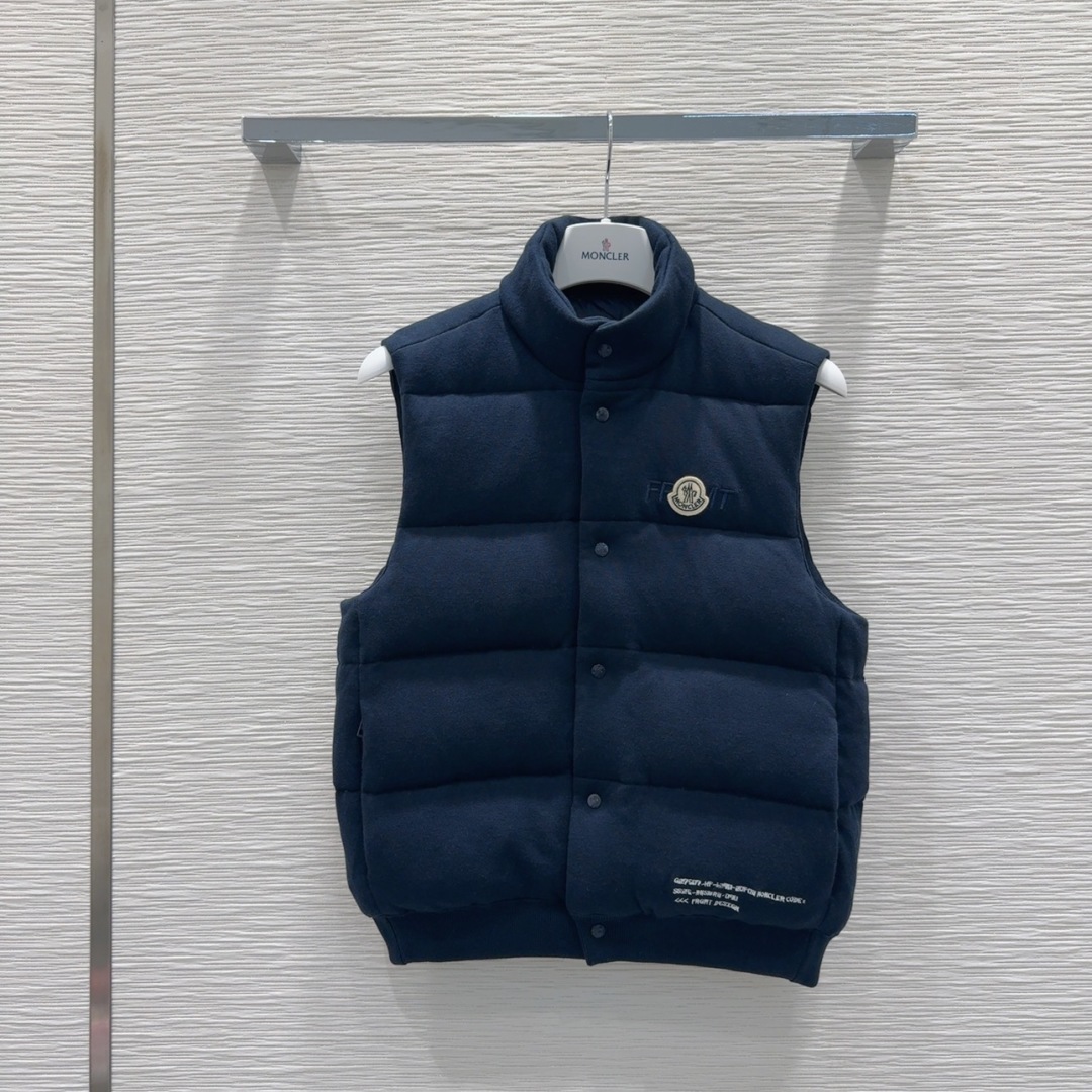 🛍️Moncle*r👑2025FW新款羽绒马甲 男女同款 【50针织羊毛 鹅绒填充 充绒量50克】 低调