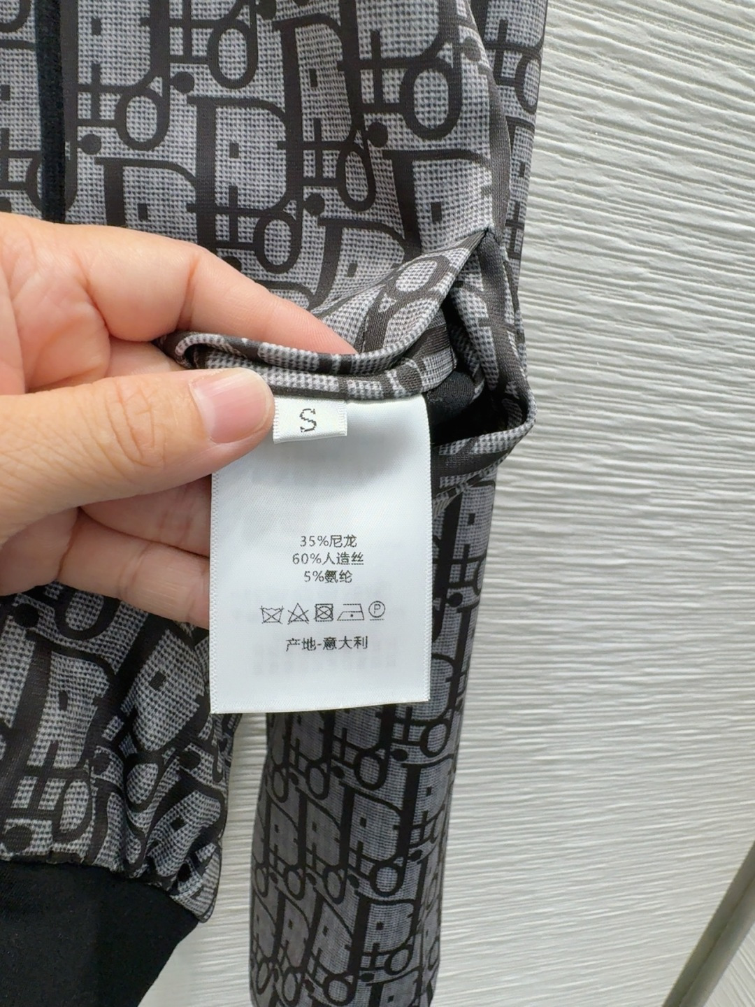 🛍️ Christian Dio* 👑 2025FW新款套装 外套双面可穿 上身显瘦又提升时髦度，优雅气