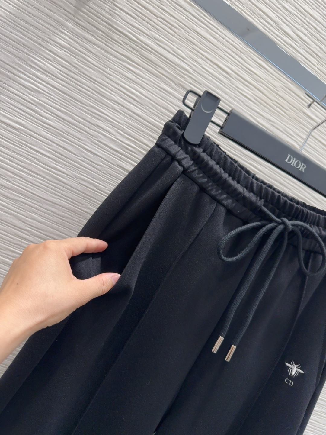 🛍️ Christian Dio* 👑 2025FW新款套装 外套双面可穿 上身显瘦又提升时髦度，优雅气