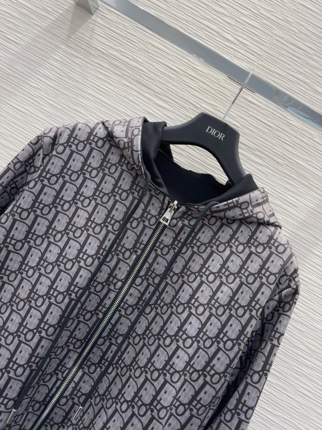 🛍️ Christian Dio* 👑 2025FW新款套装 外套双面可穿 上身显瘦又提升时髦度，优雅气